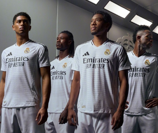 皇家马德里新赛季主场球衣：传承与创新的完美融合