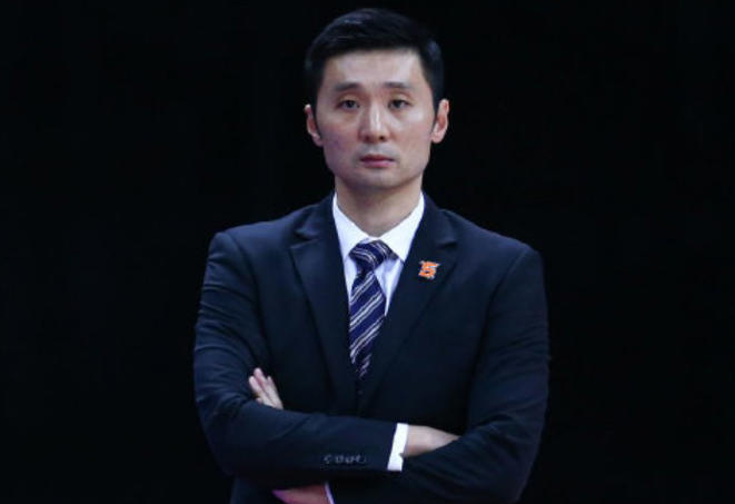 刘炜接任新疆男篮主教练，邱彪转投山东男篮