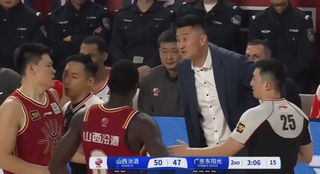 CBA 首轮：山西男篮战胜广东男篮获开门红