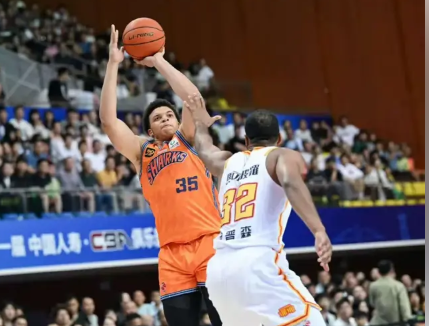 CBA俱乐部杯半决赛：上海 vs 北京 前瞻、分析