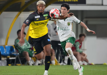 柏太阳神主场强势冲击榜首 东京FC保级压力下能否爆冷？​