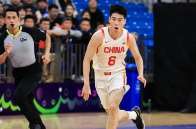 中国男篮南京站热身赛90-70胜波黑 程帅澎廖三宁各得13分